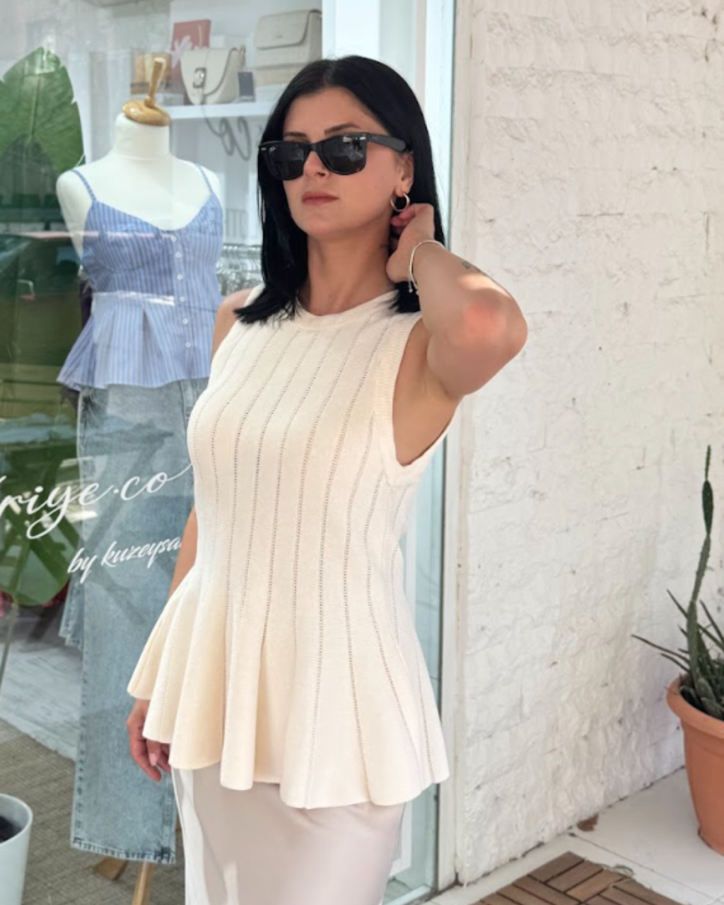 CO104 KREM YÜN BLUZ