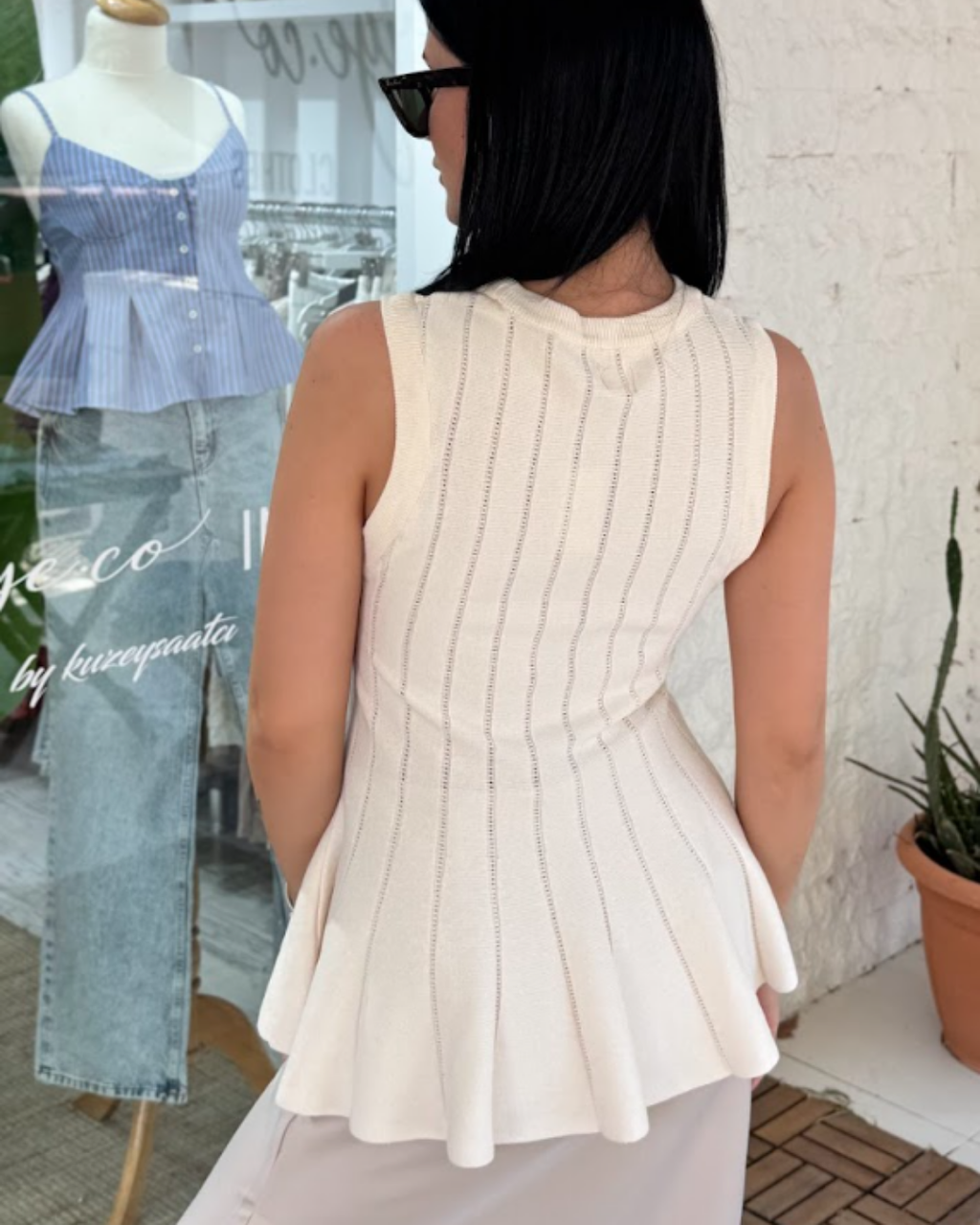 CO104 KREM YÜN BLUZ