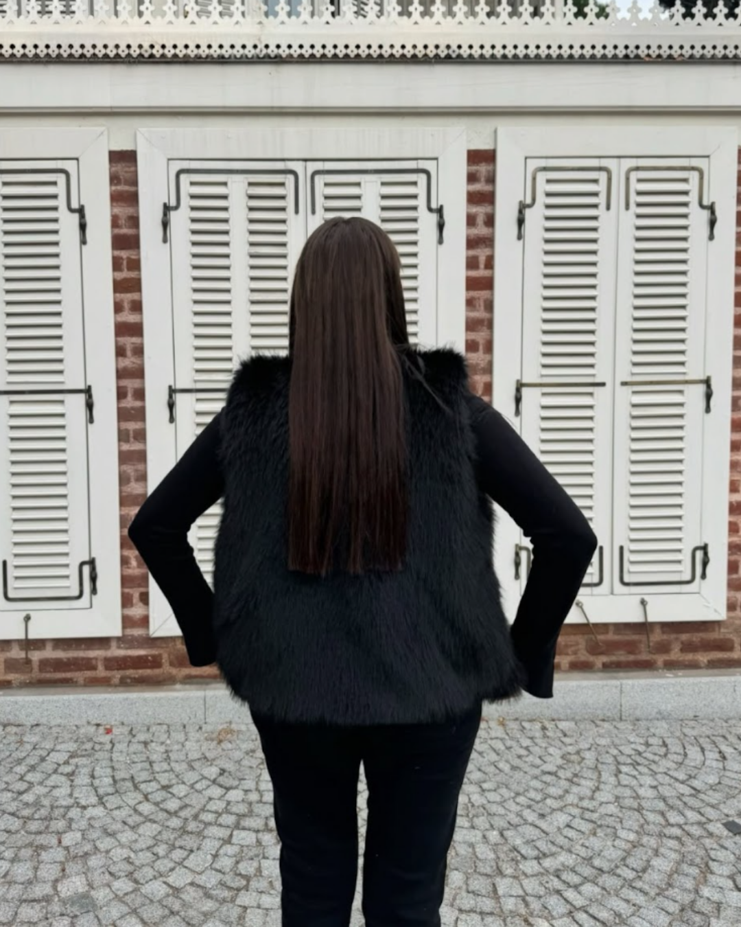 CO141 SİYAH SUNİ KÜRK YELEK