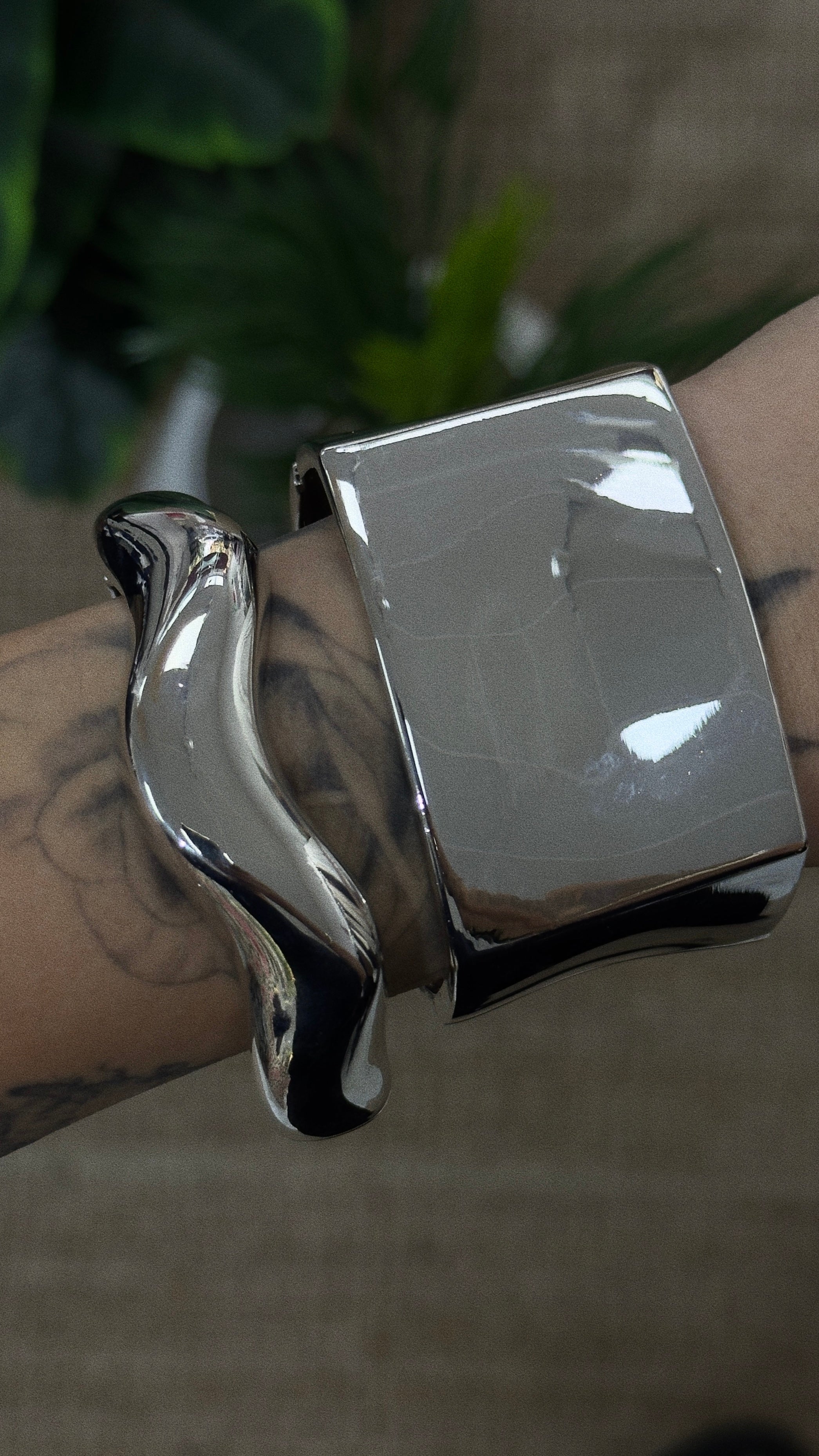 TK122 SILVER ZİKZAK KELEPÇE